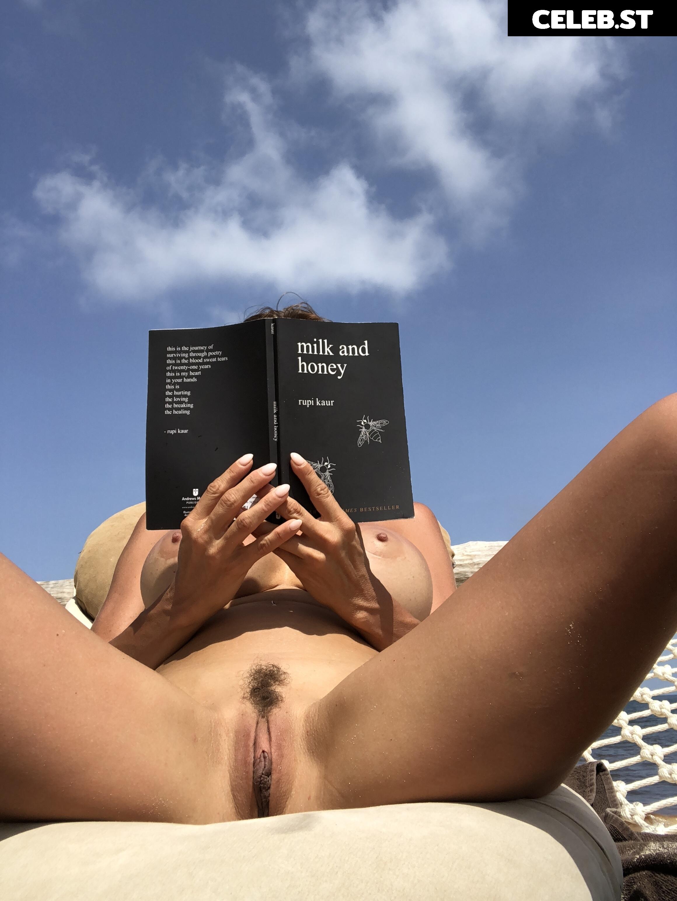 Alexis Fawx Image 1107224