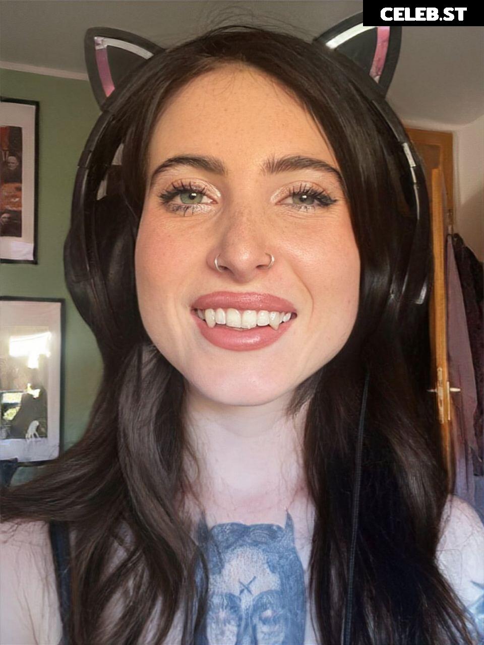 Lia Louise Image 1291374
