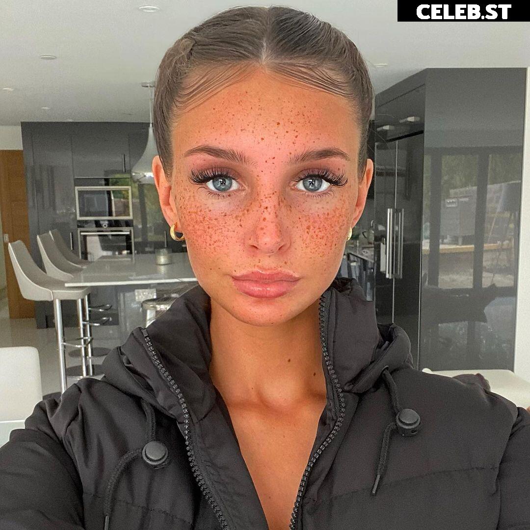 Maddy Cheary / maddycheary Image 12825332