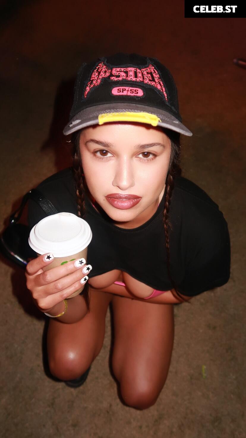 Tommy Genesis Image 12826752