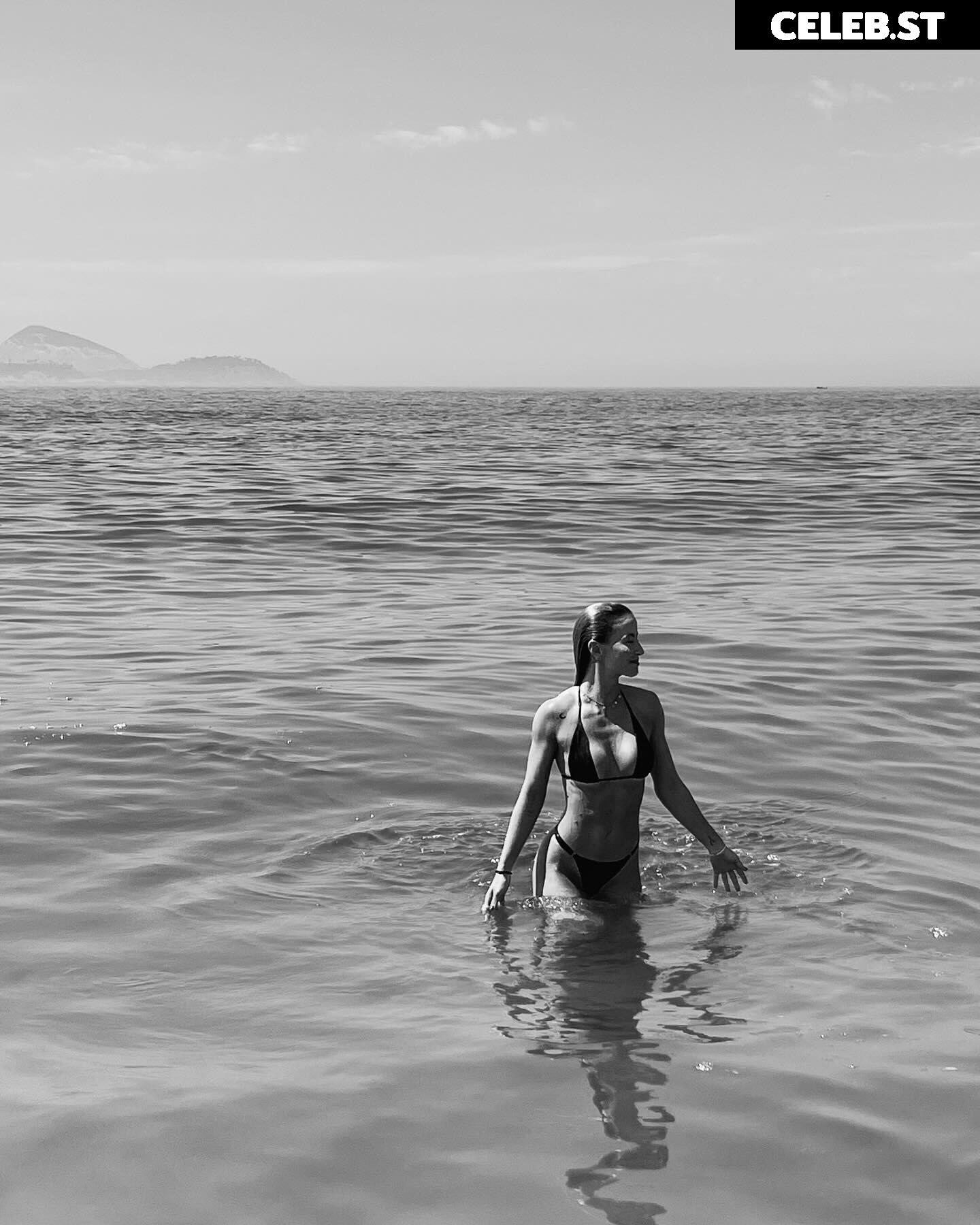 Barbara França Image 12834398