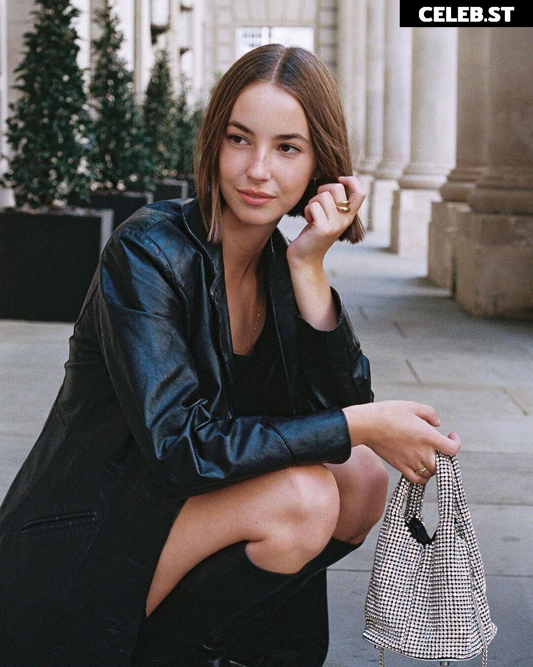 Amelie Manzoli (@Am.e.lie) Image 12832561