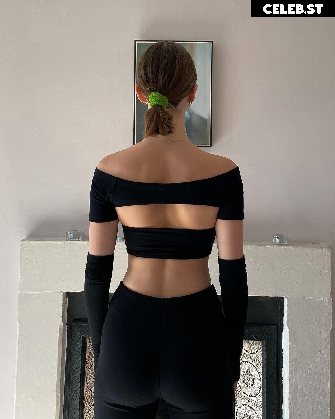 Amelie Manzoli (@Am.e.lie) Image 12832576