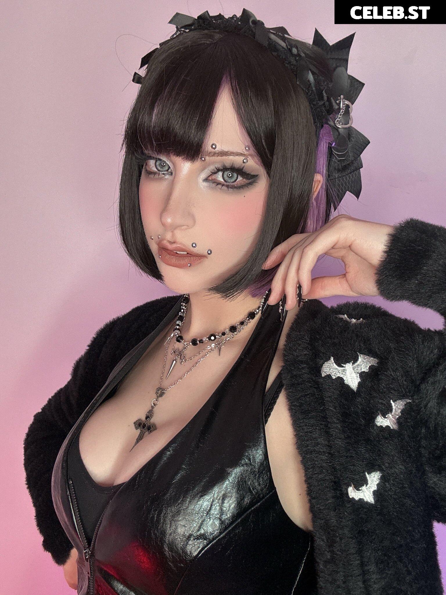 Hitomi okami Image 12764809
