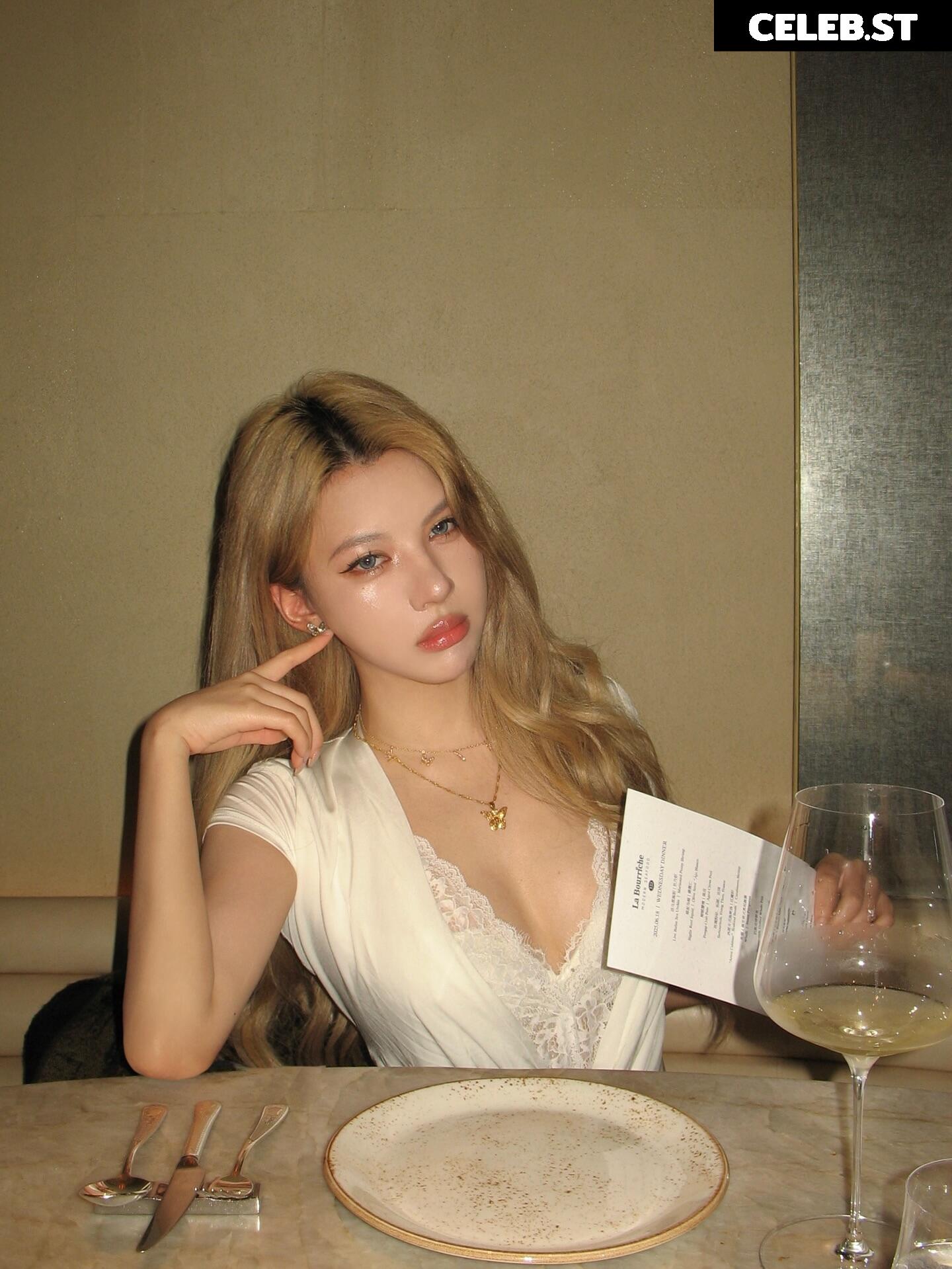 _xixiyx_ Image 12719910