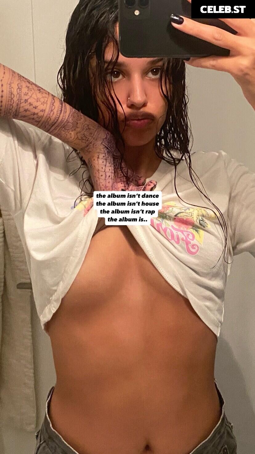 Tommy Genesis Image 12722948