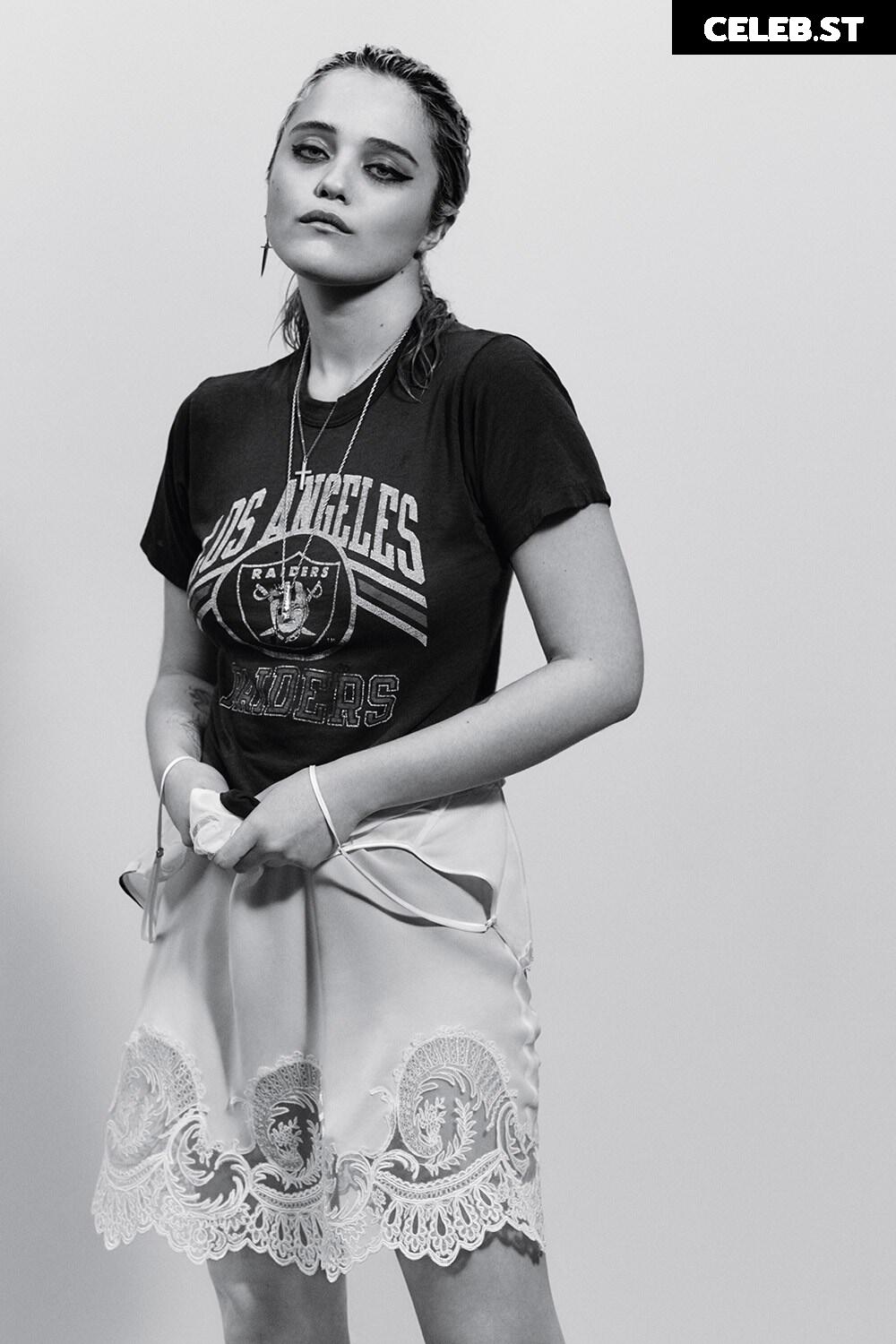 Sky Ferreira Image 12722622