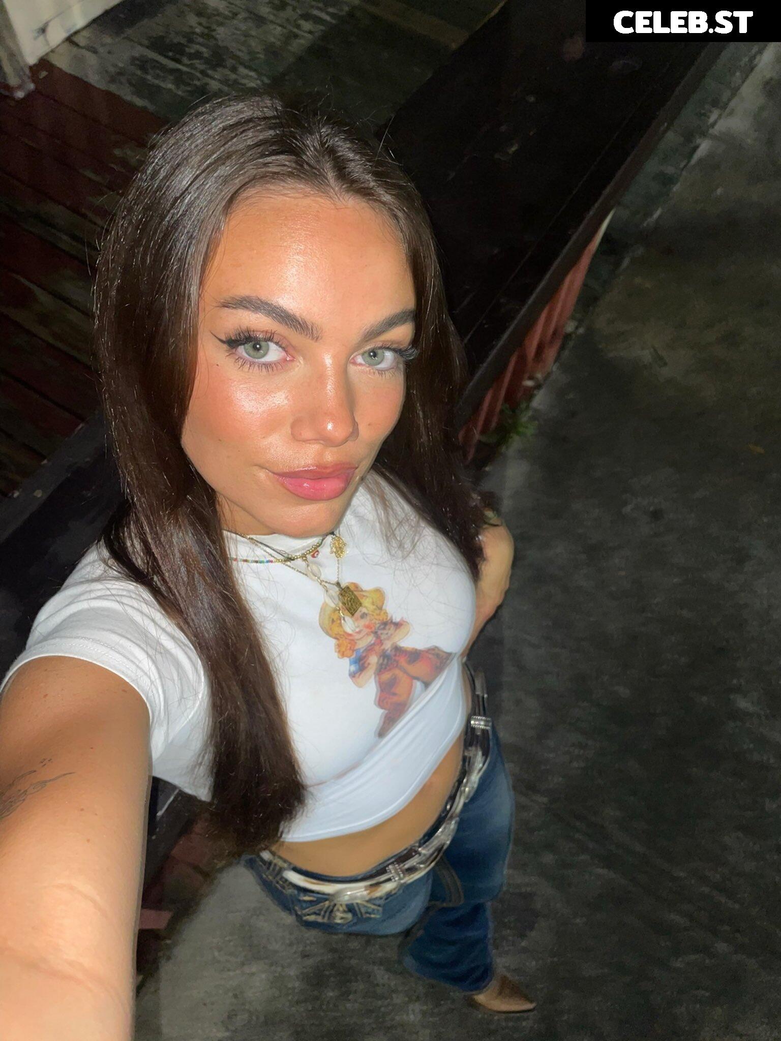 bobbiedavisonly Image 12732097