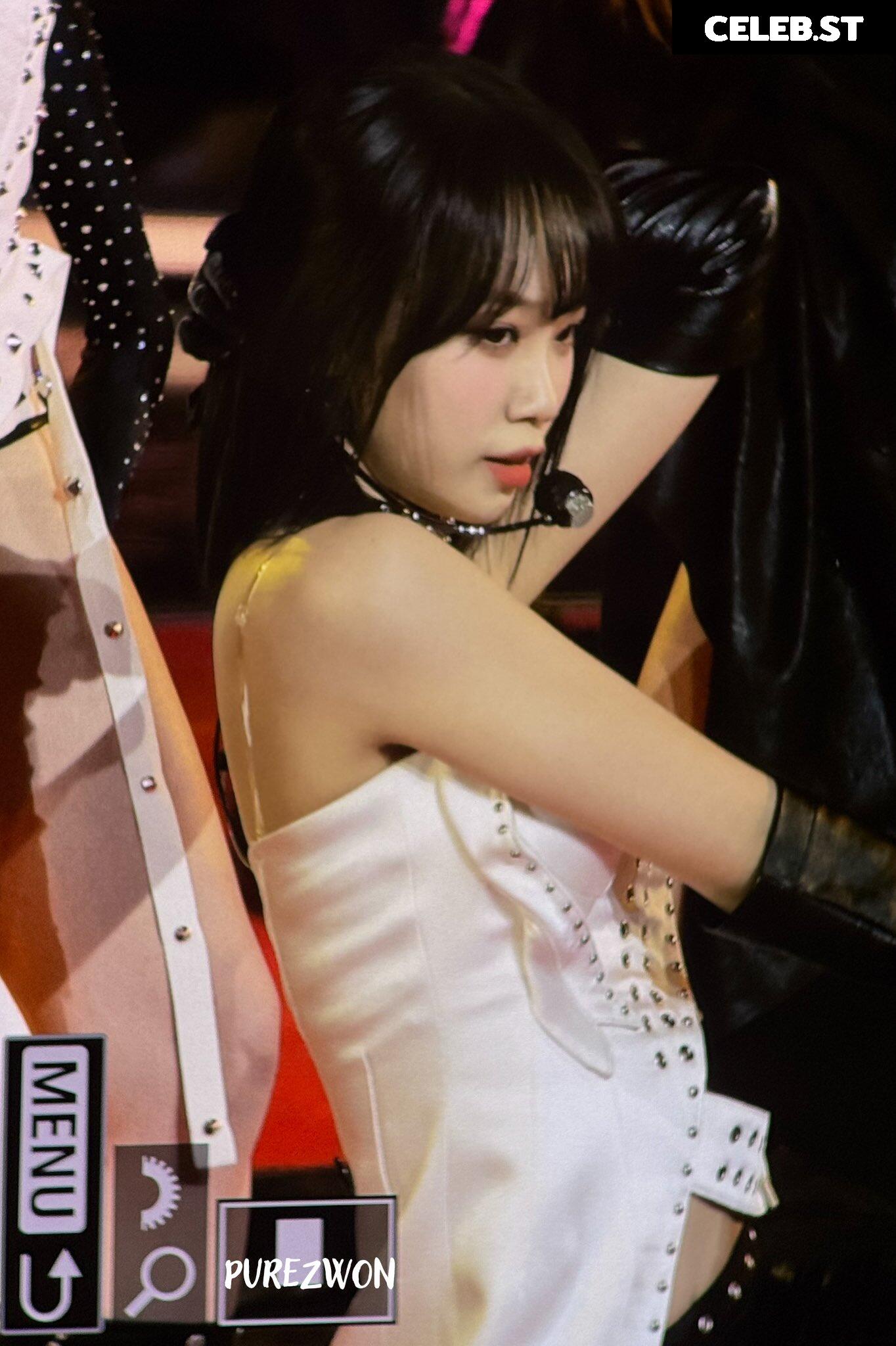 Kim Chaewon 김채원 [Le Sserafim] Image 12658381