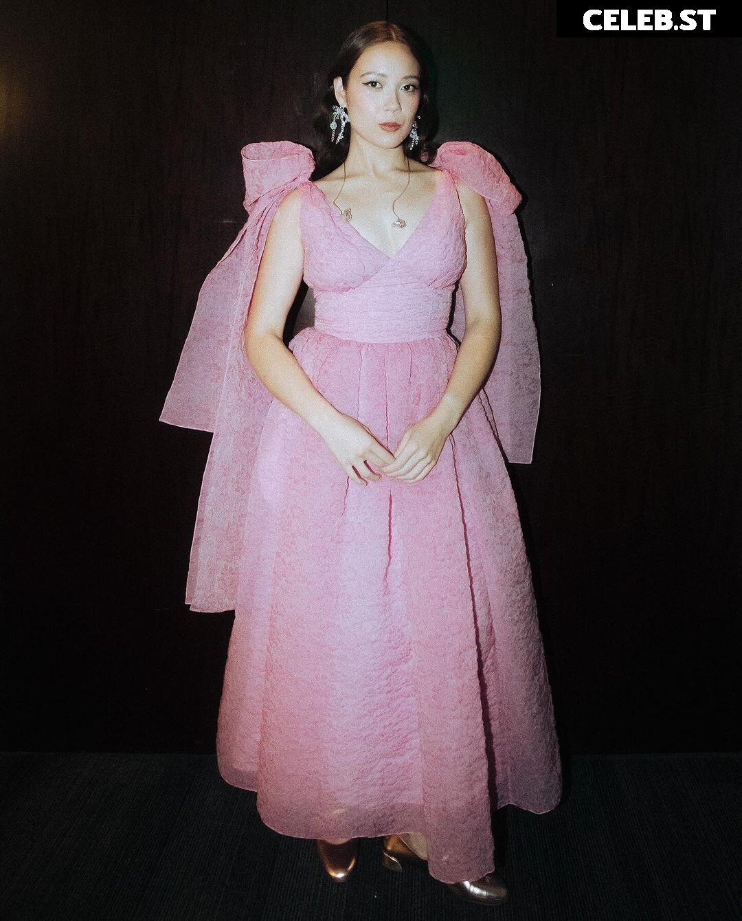 Laufey lin Image 12658355