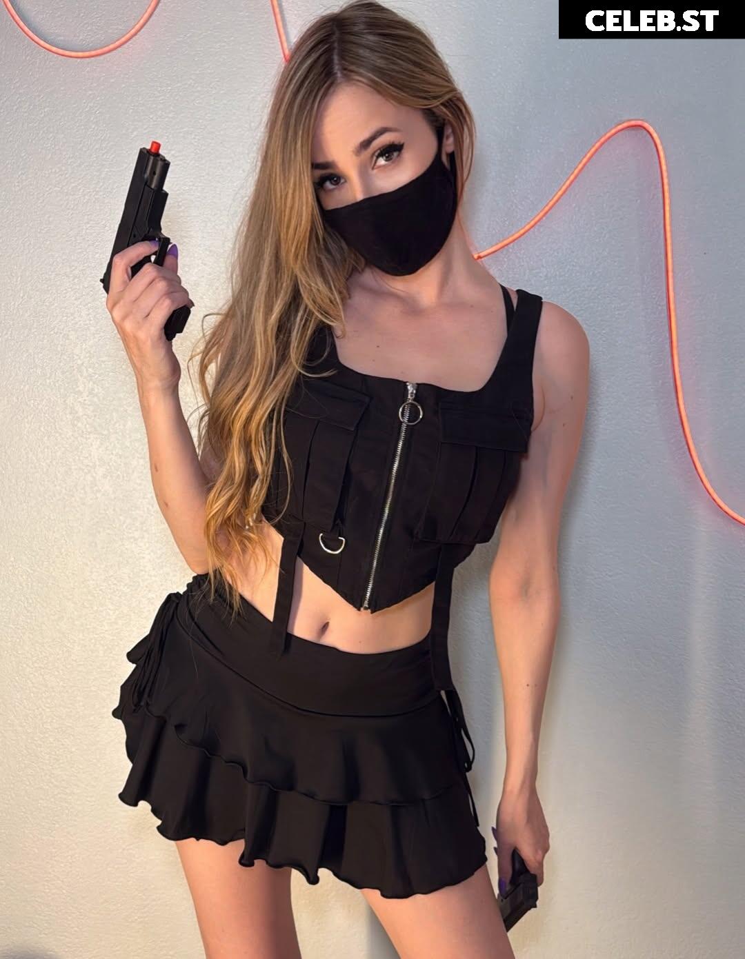 Paige The Witch / paigethewitch Image 12668025