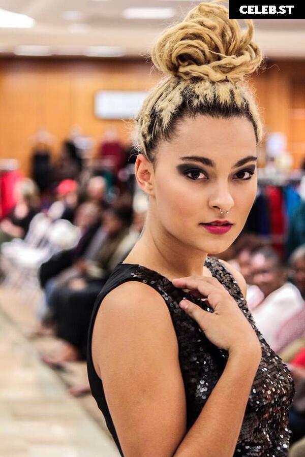 Rava Banks / ravalavabanks Image 12661969