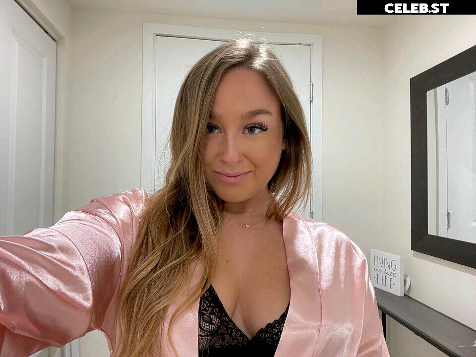 Girlongrill / Jenna Ehrhardt Image 12661729