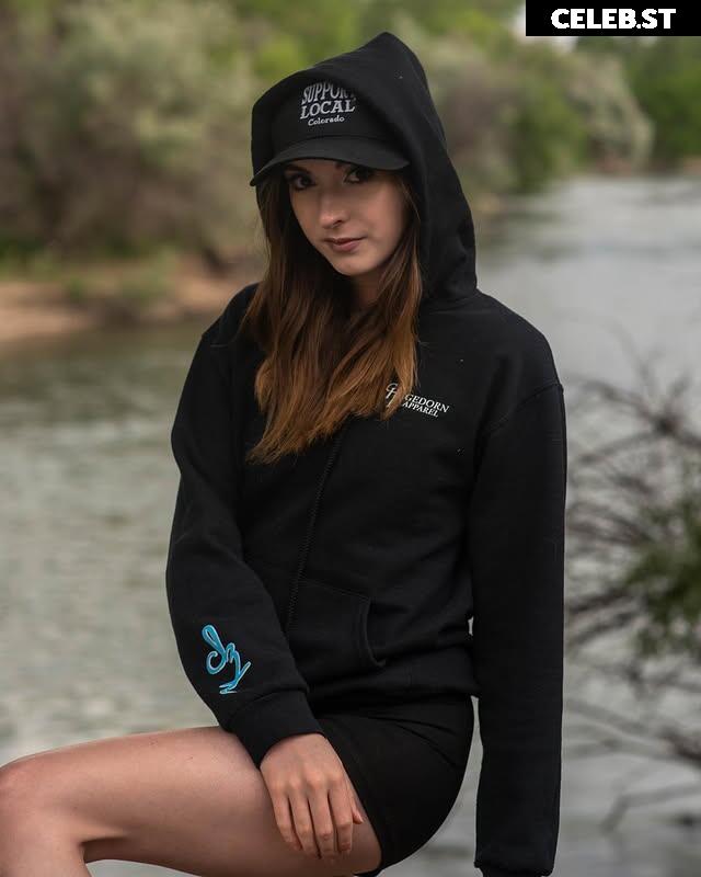 MissAmandaCat Image 12661308