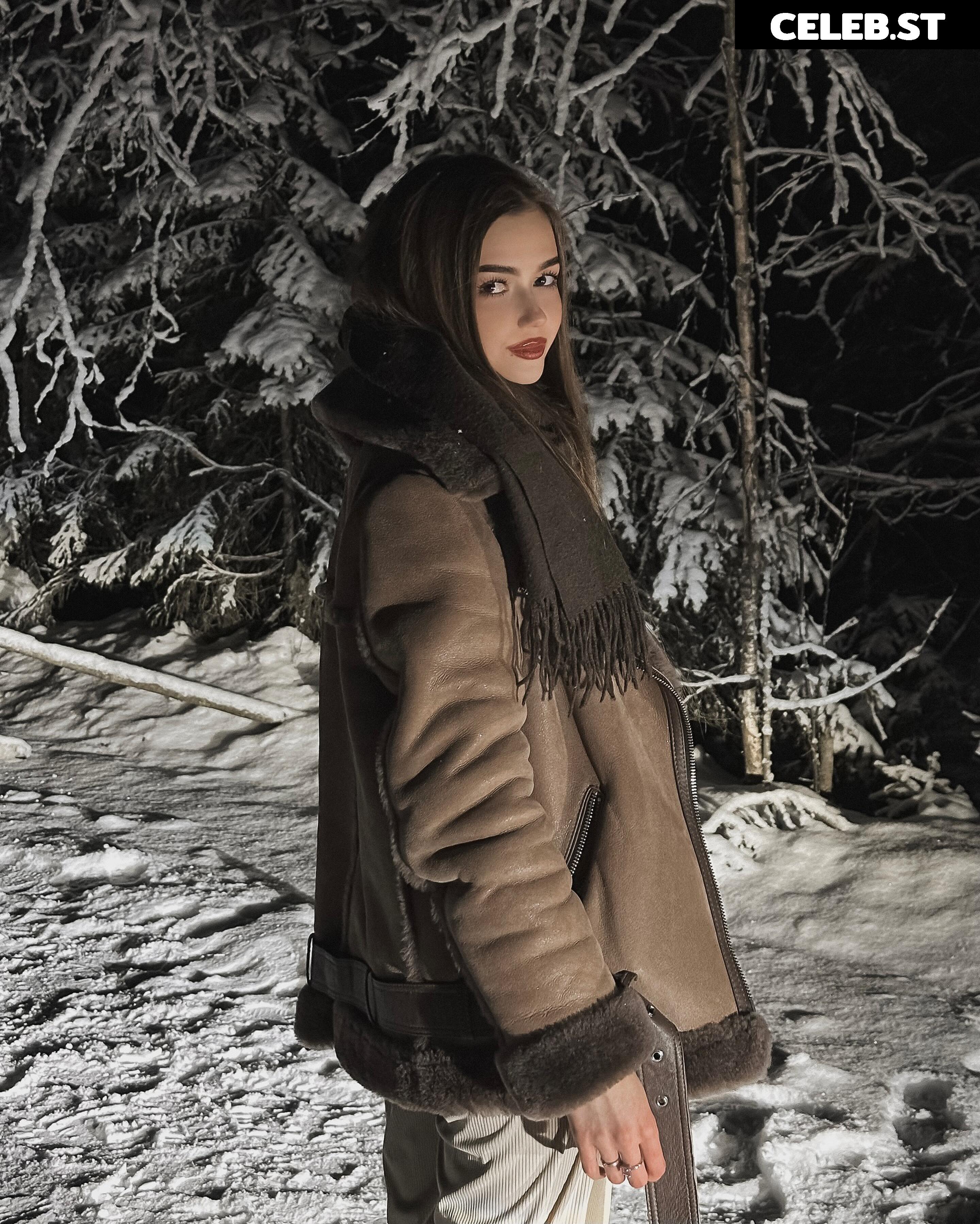 Alina Zaozerskaya / alina.zaozerskayaaa / zaozerskayalina / Алина Заозерская Image 12663110