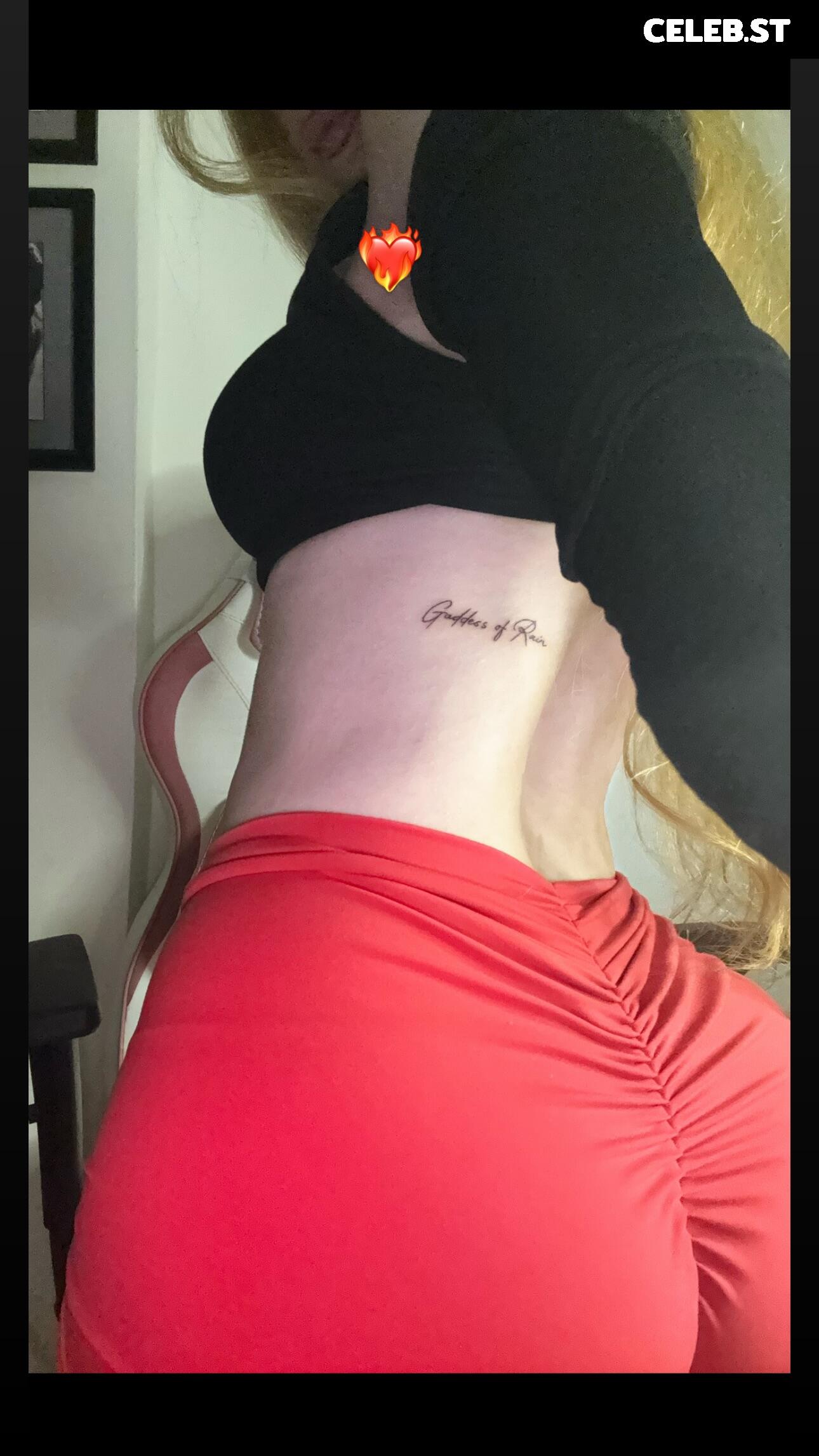 yagmuriave / Yagmur Dinc Image 12662870