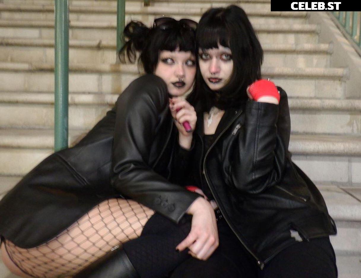 Vampirekitt3n | Valvampire | Peachyyval | kill.val Image 12678545