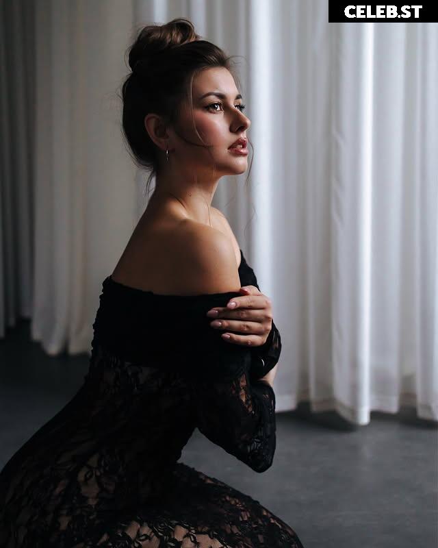 Angelina Prosvetova Image 12679574