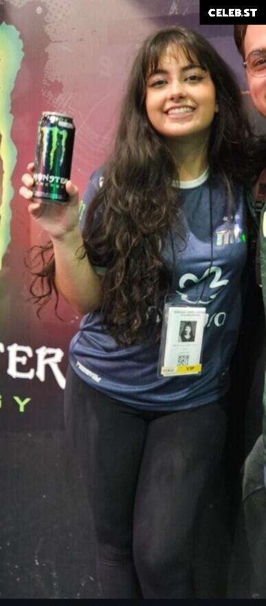 Yulla Image 12624417