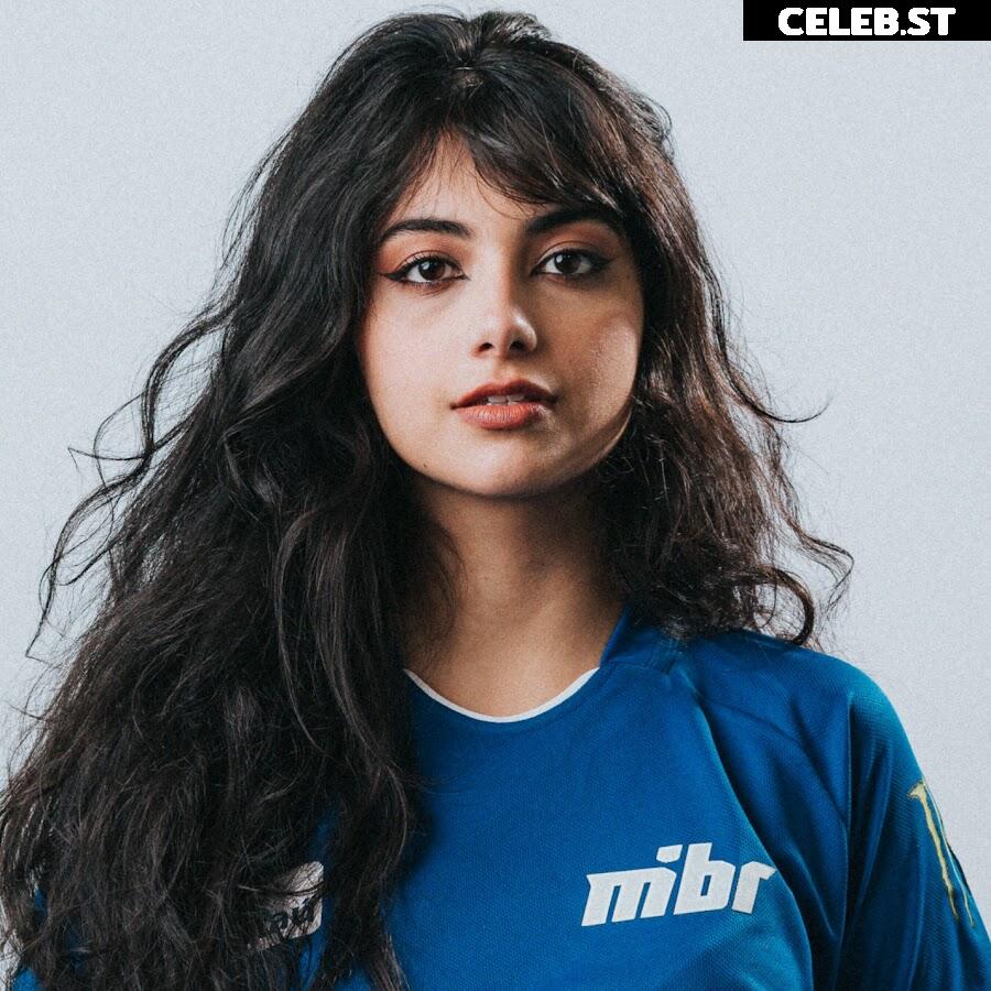 Yulla Image 12624414