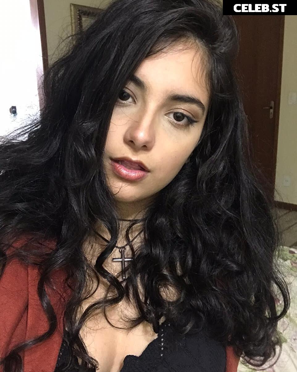 Yulla Image 12624407