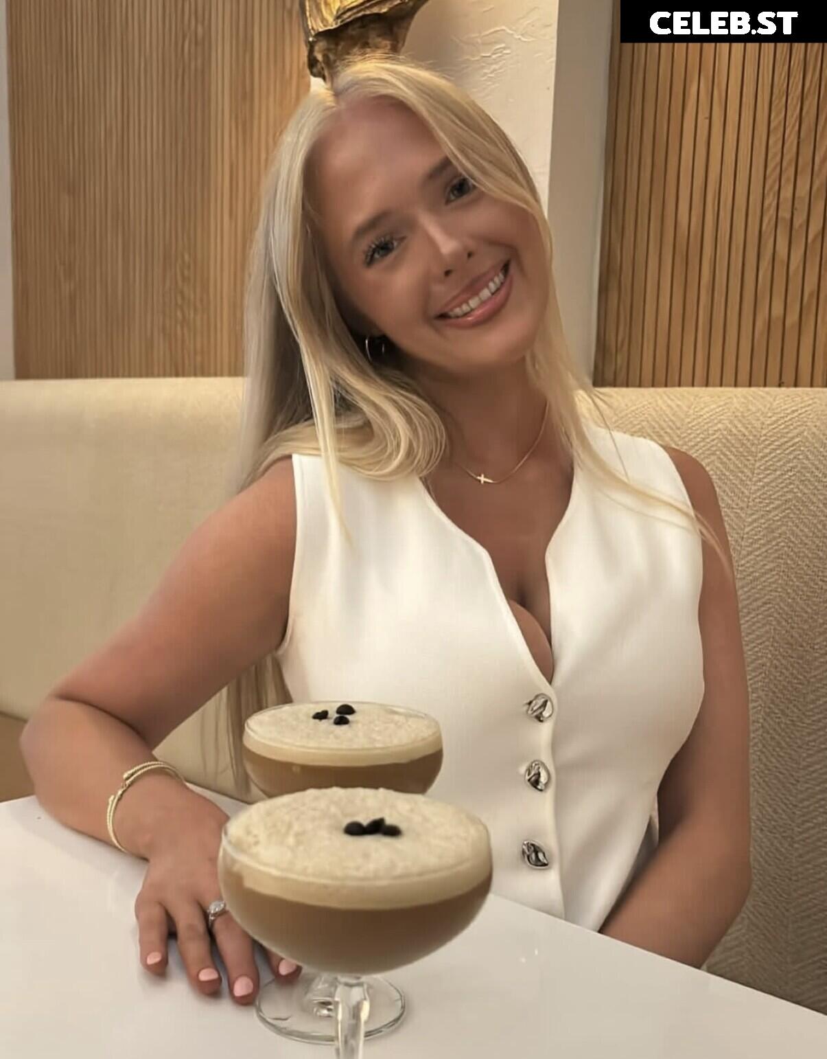 @mc_morrow / Mary Chapman Morrow Image 12690115