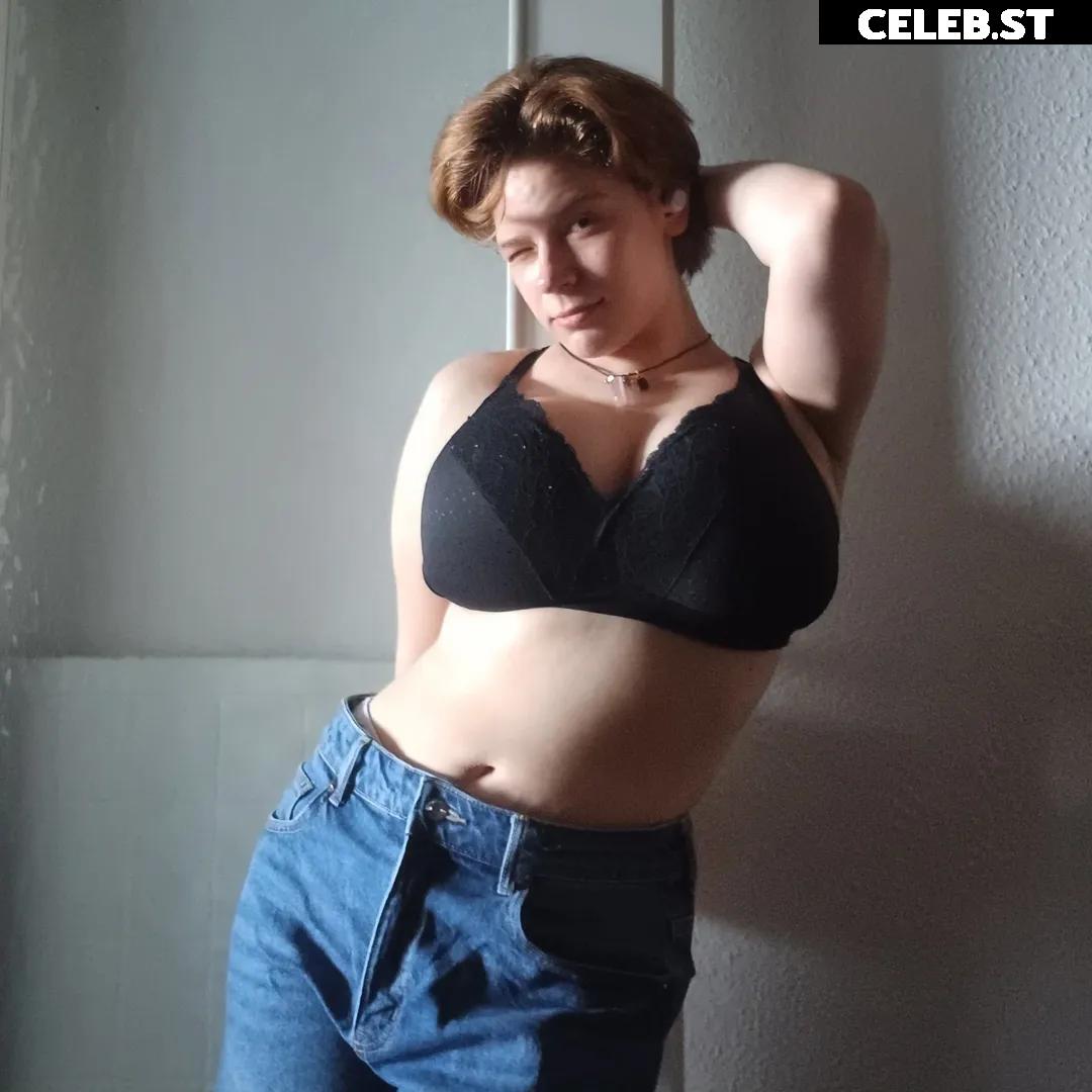 Glossygirl093 / Tanja Bryks Image 12688597