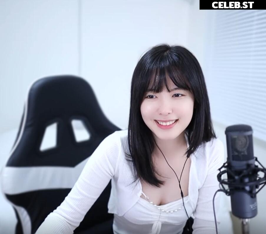 다나:-: (sksmsdltn) Image 12681763