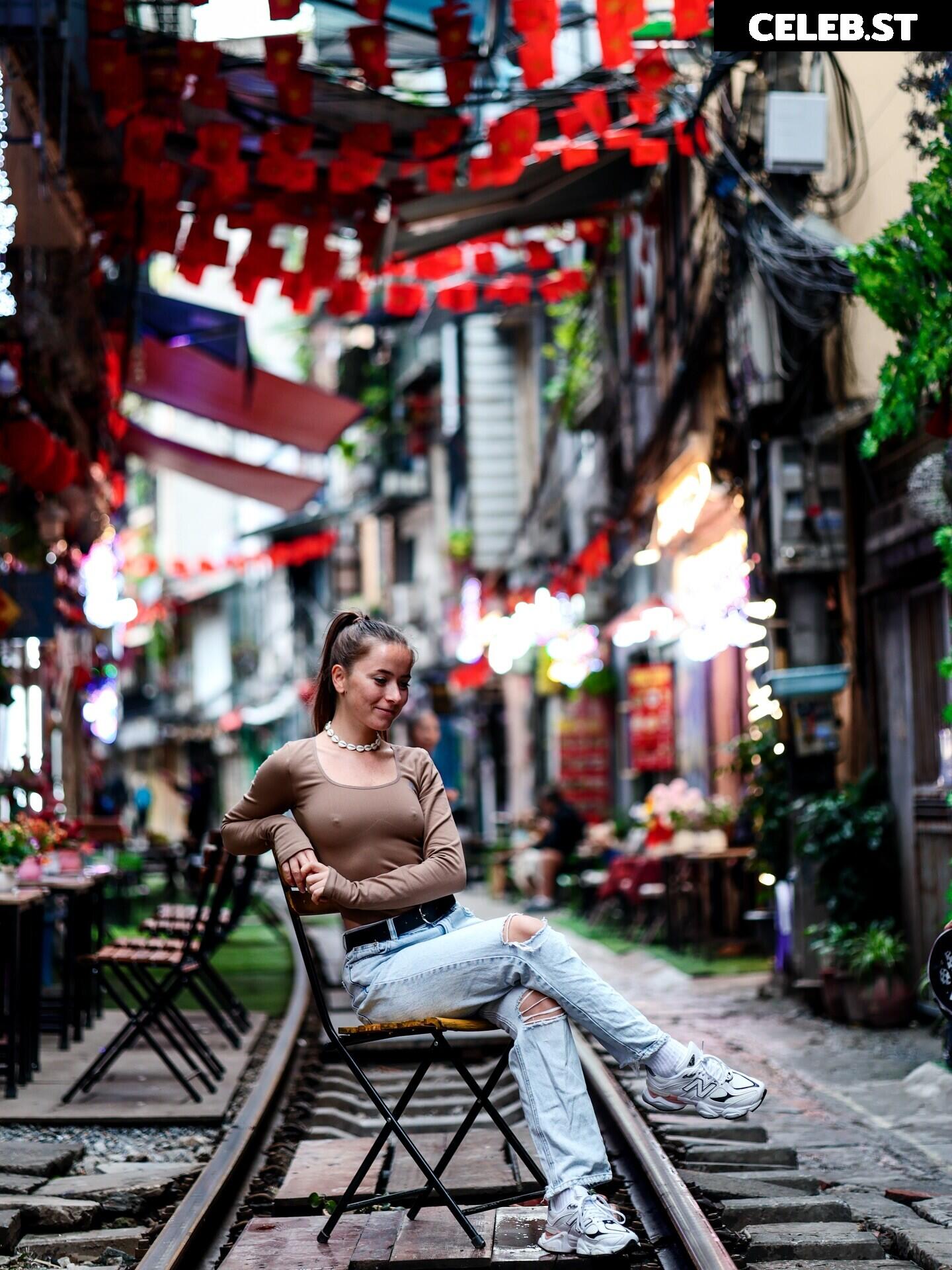 Manon Muccioli Image 12680025