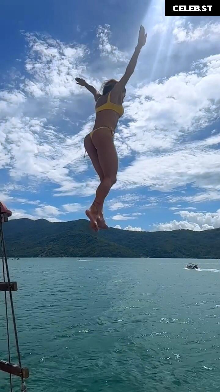 Thaís Bianca (ex-panicat) Image 12682063