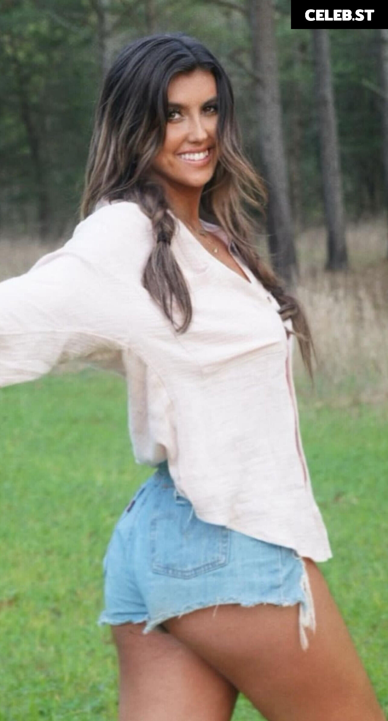 Lydia Hollis / lydia.hollis / lydialove98 Image 12555385