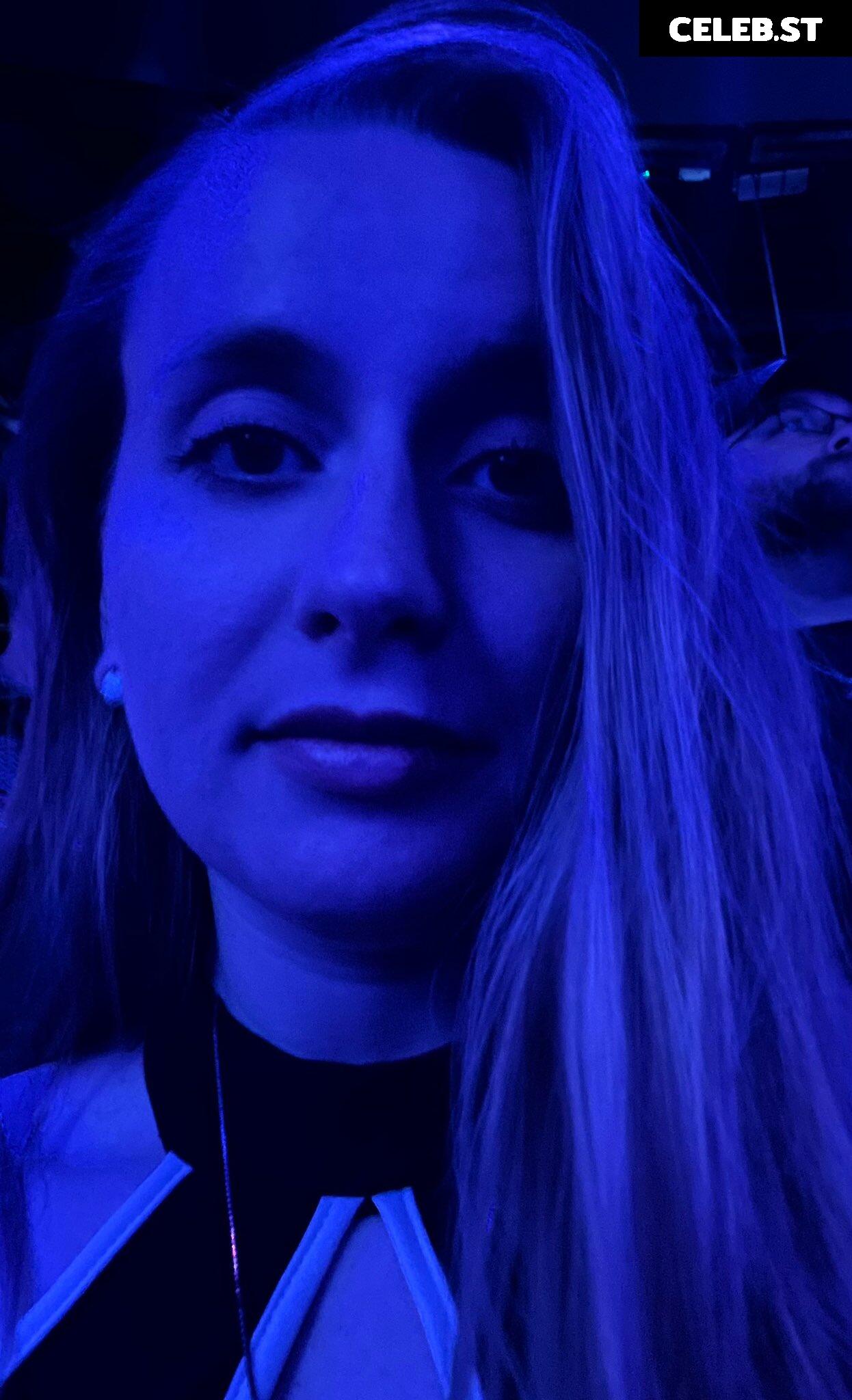 Alanis King | alanisnking Image 12556195