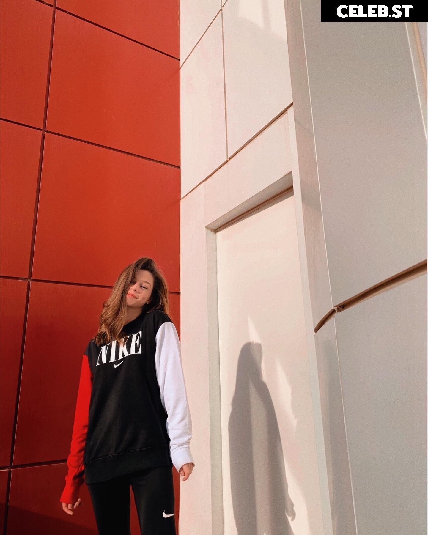 Sumru Özden / sumruozdenn Image 12551946