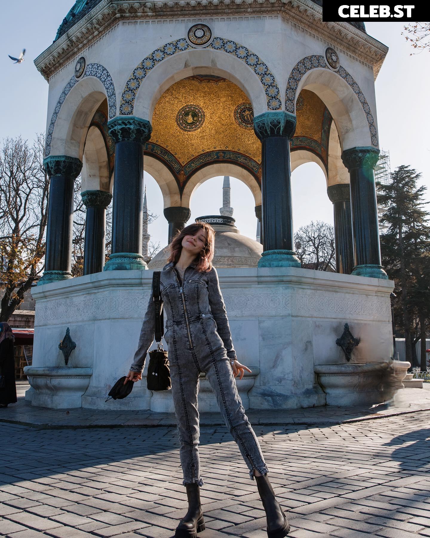 Sumru Özden / sumruozdenn Image 12551977