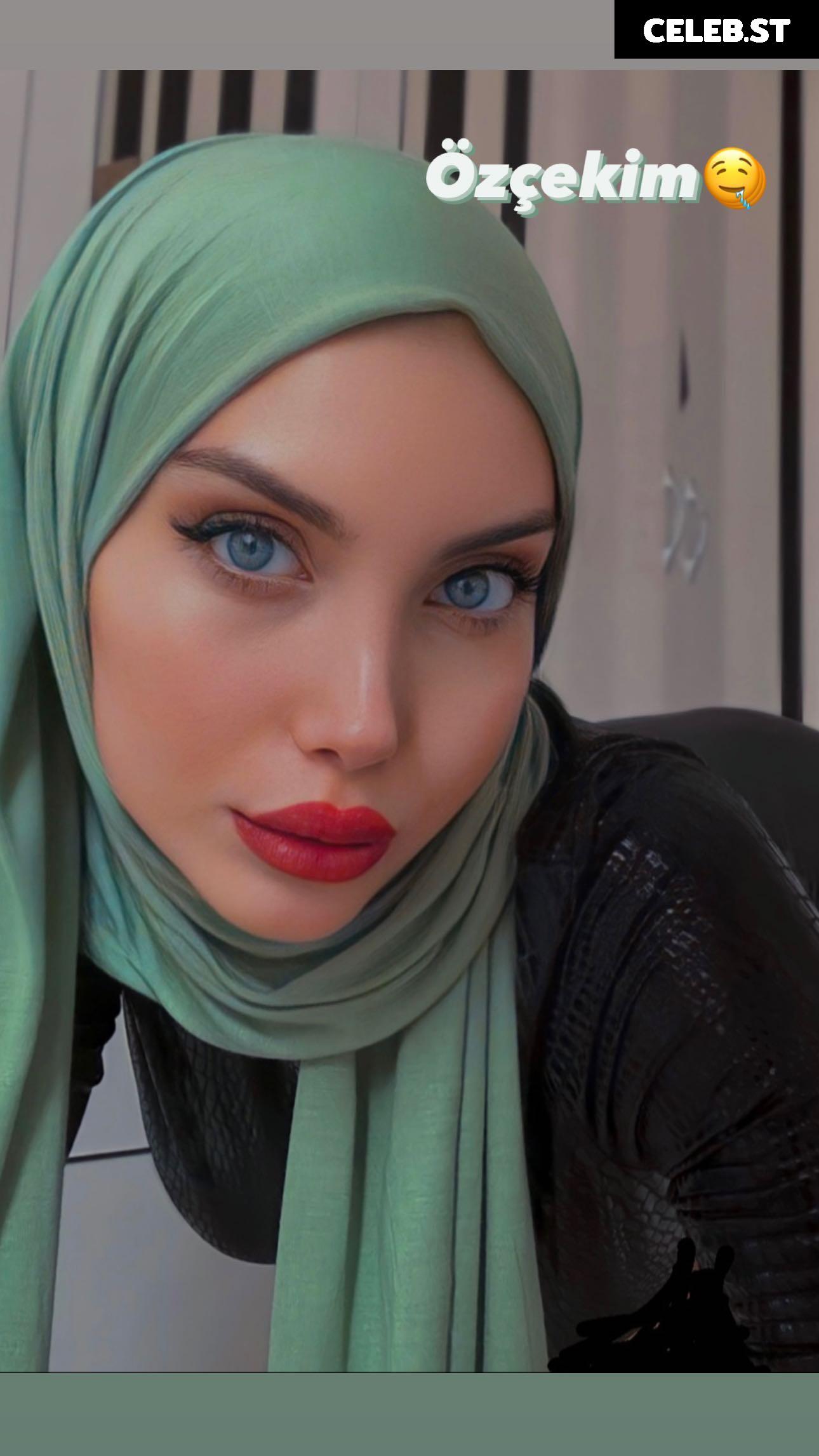 sariikubraa / heliosari Image 12551894