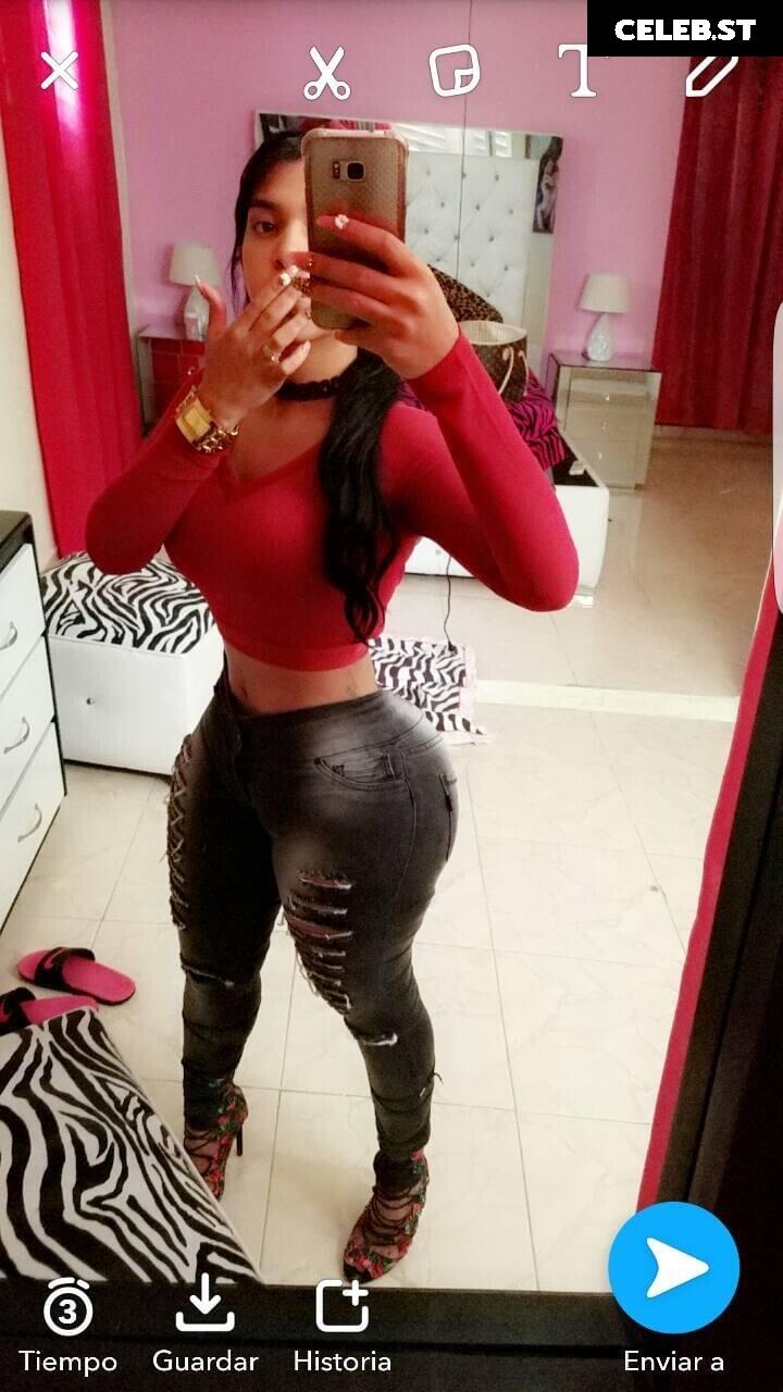 Yinett Baez Image 12551816