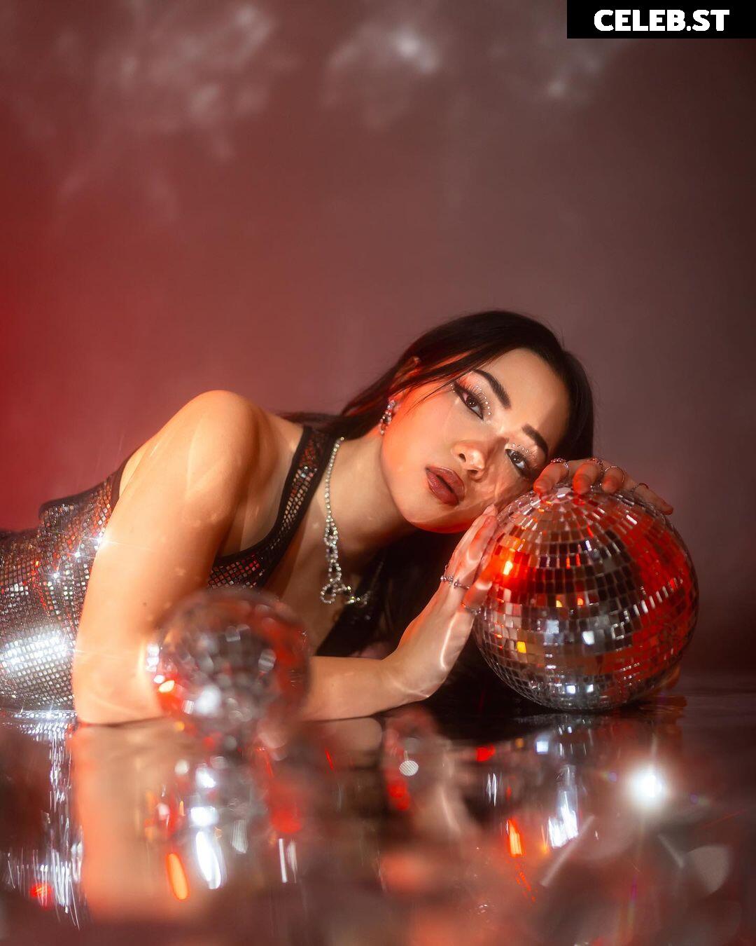 Natalie Tran / itsnatalietran Image 12552819