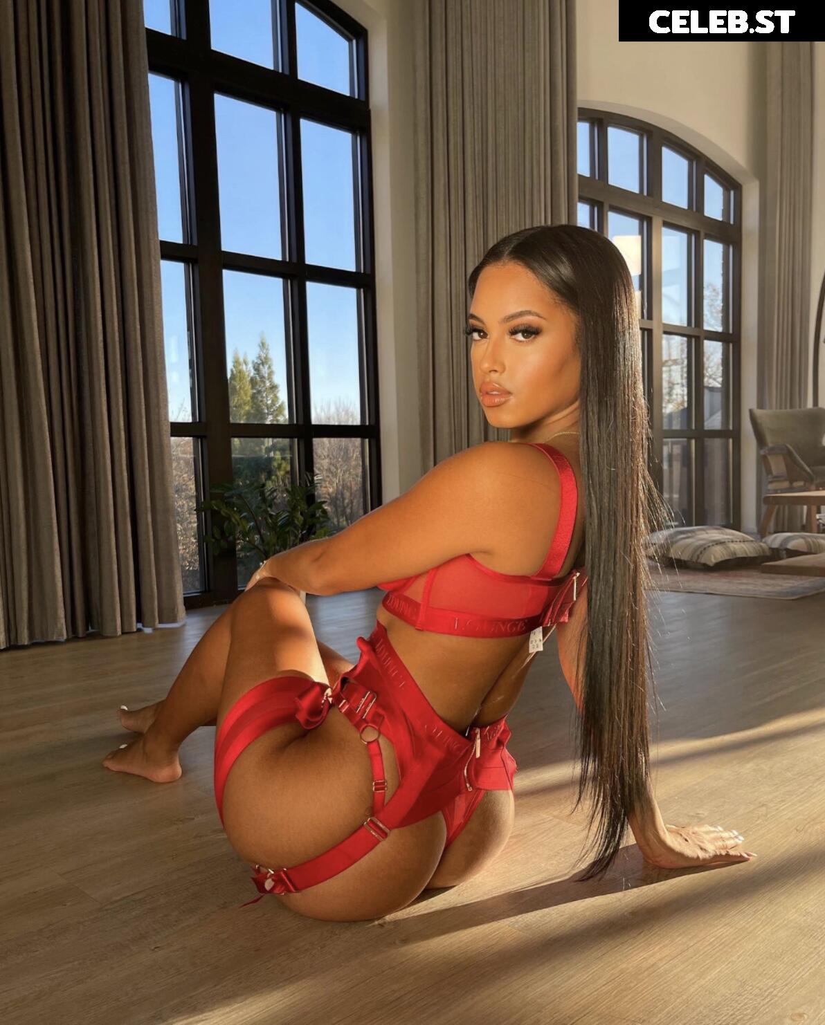 jonica / jonica keating Image 12552111