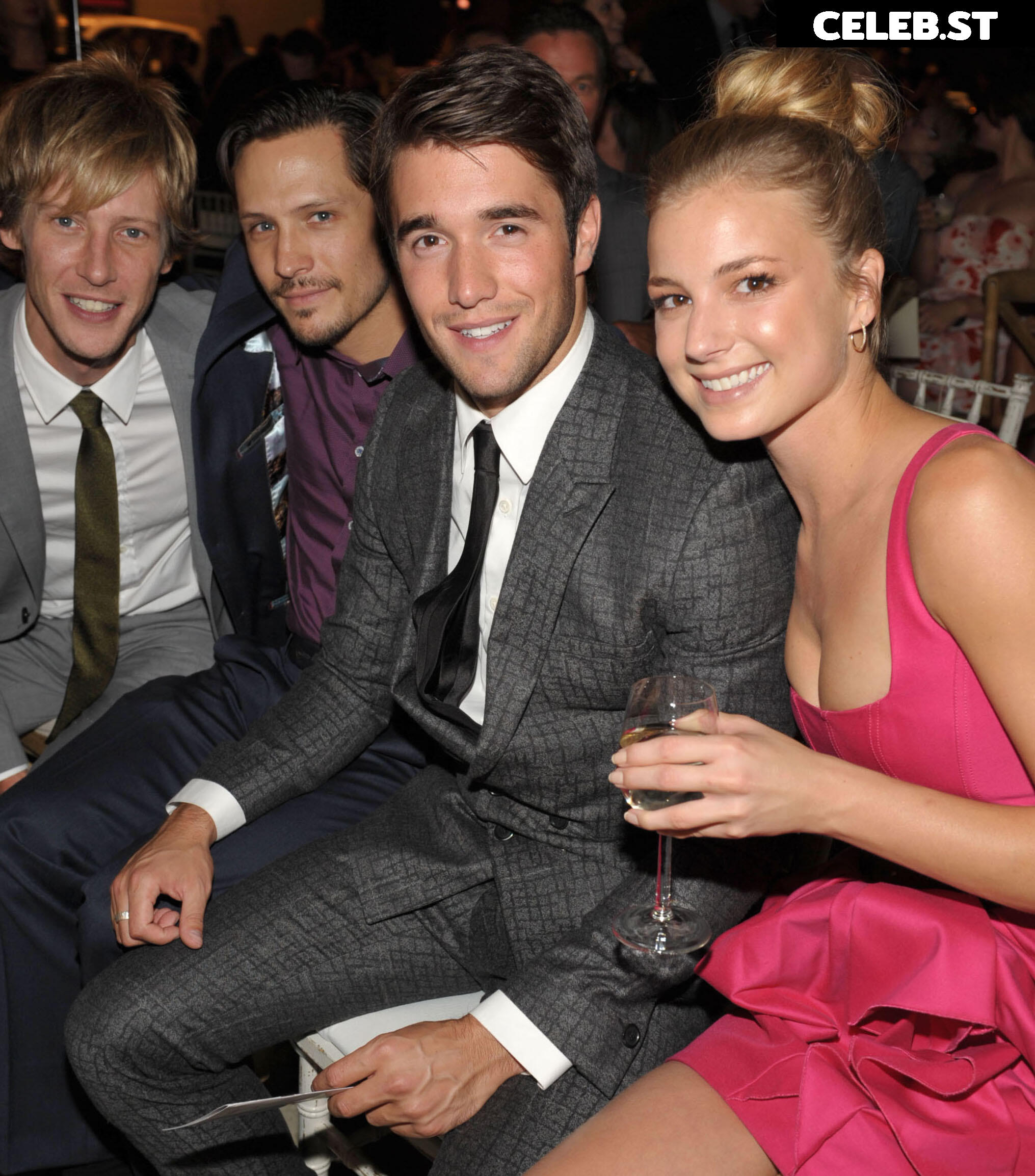 Emily VanCamp Image 12559258