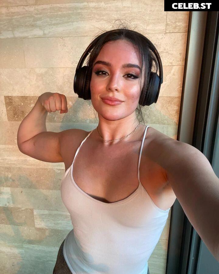 Daniela Flores alias @floresdani318 on instagram and onlyfans Image 12578619