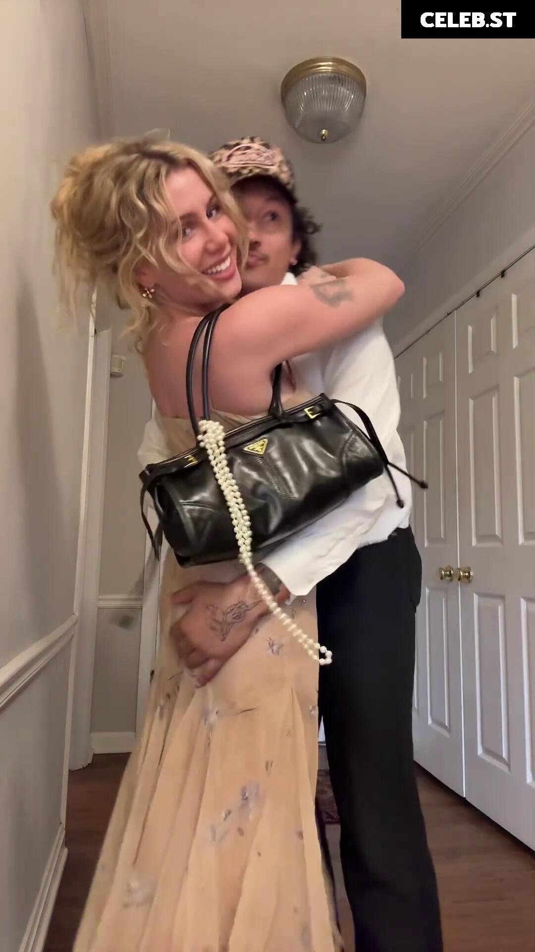 Slayyyter Image 12578330