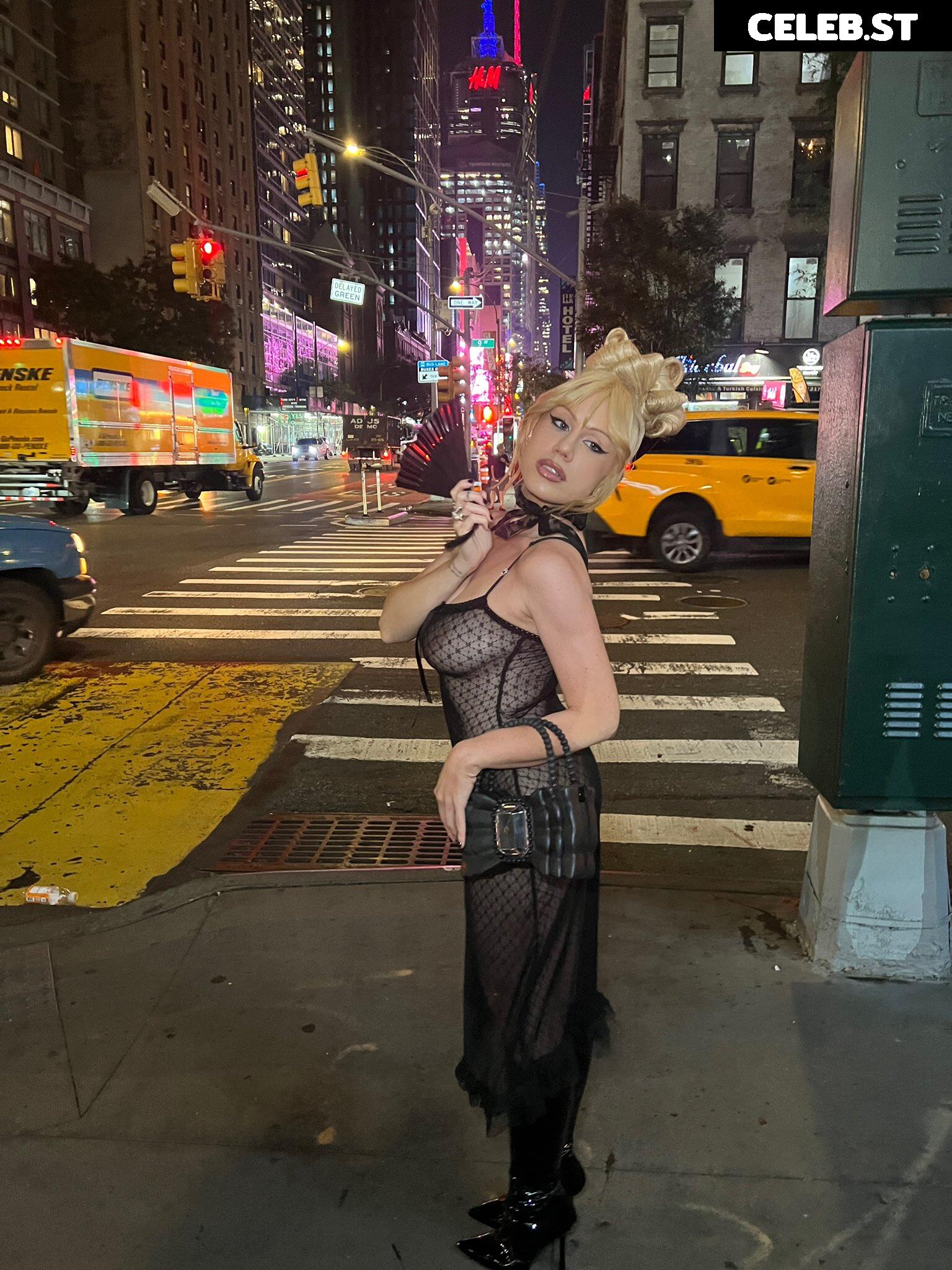 Slayyyter Image 12578365