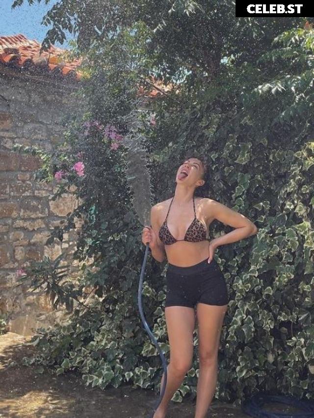 Burcu Özberk Image 12576493