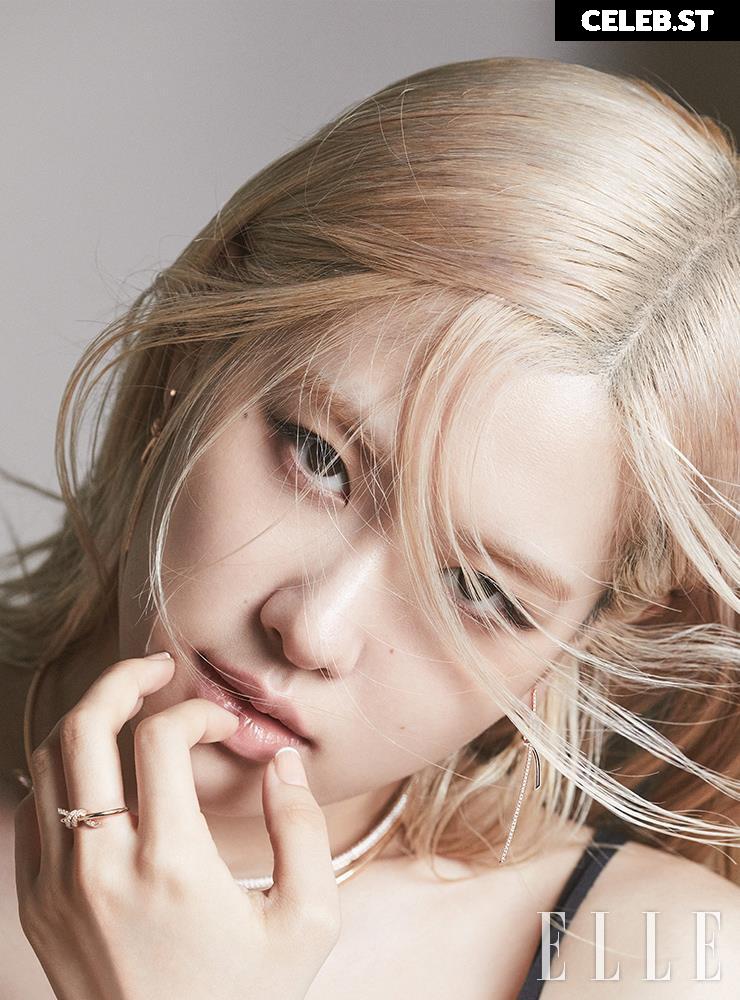 Rosé || Roseanne Park - BLΛƆKPIИK ( BLACKPINK ) Image 12576429