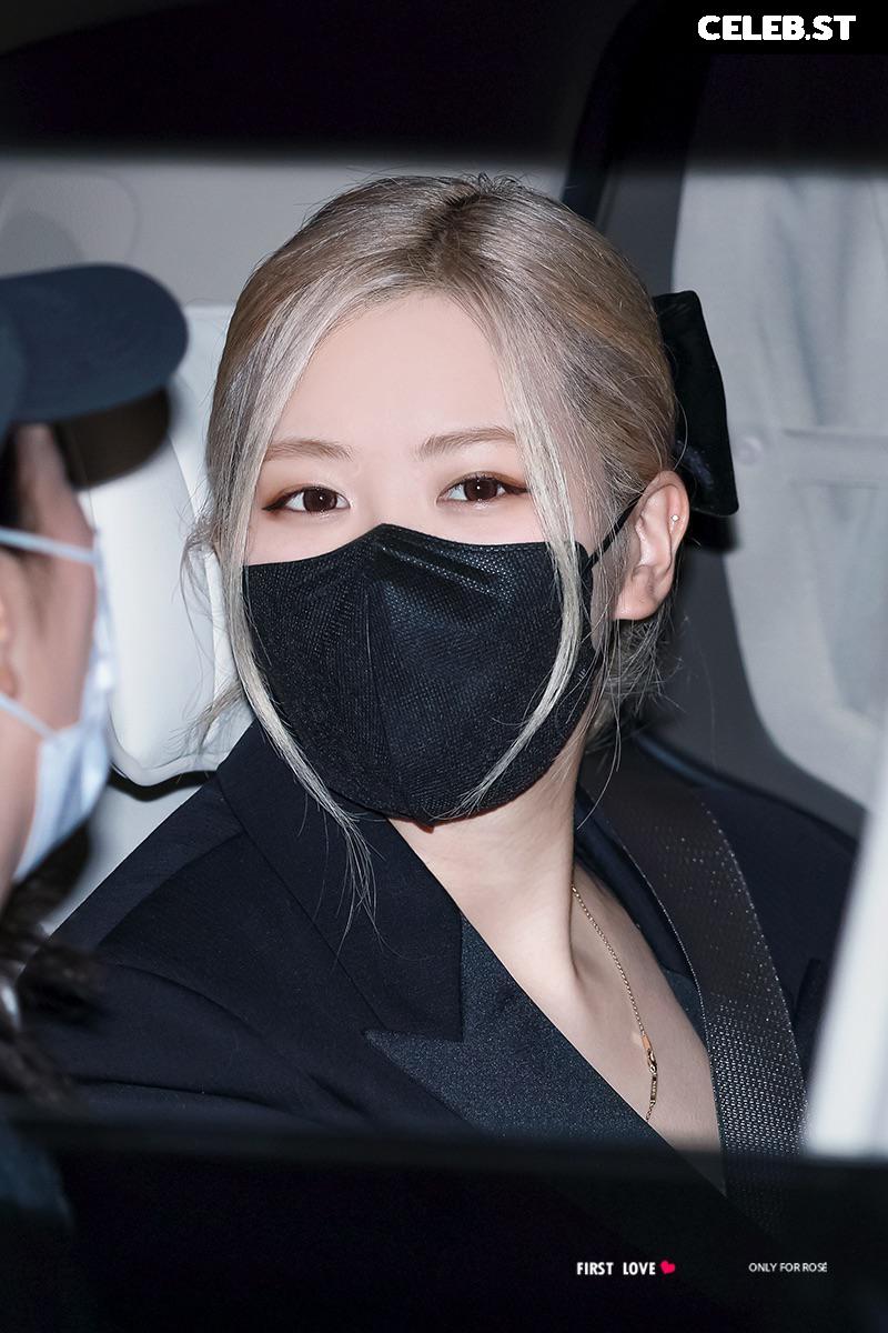 Rosé || Roseanne Park - BLΛƆKPIИK ( BLACKPINK ) Image 12576442