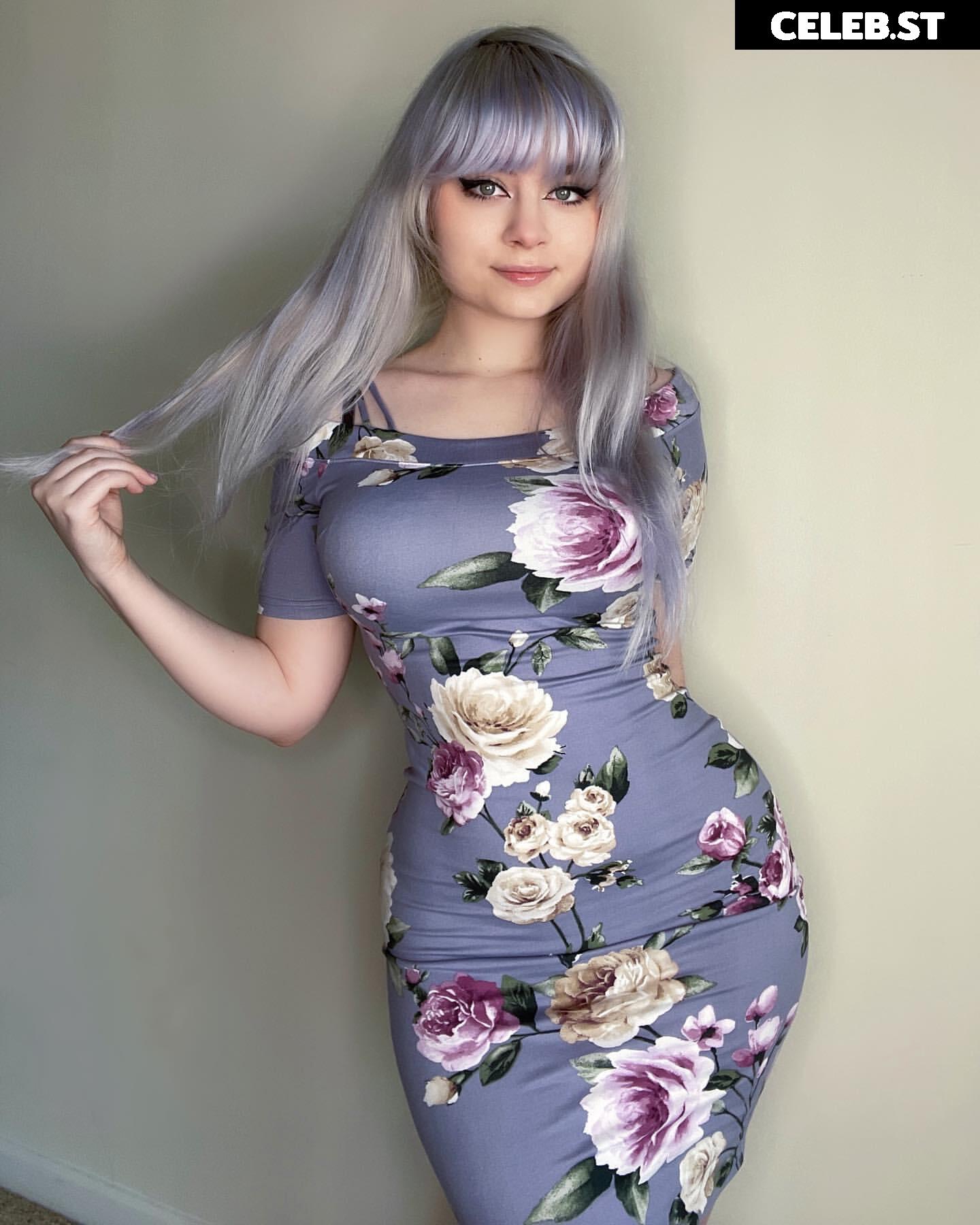 TwinTwitcherz (jessicatalystic - Low_Ad_988) + (Linneas_life_ - Linneas_Feet) Image 12576669