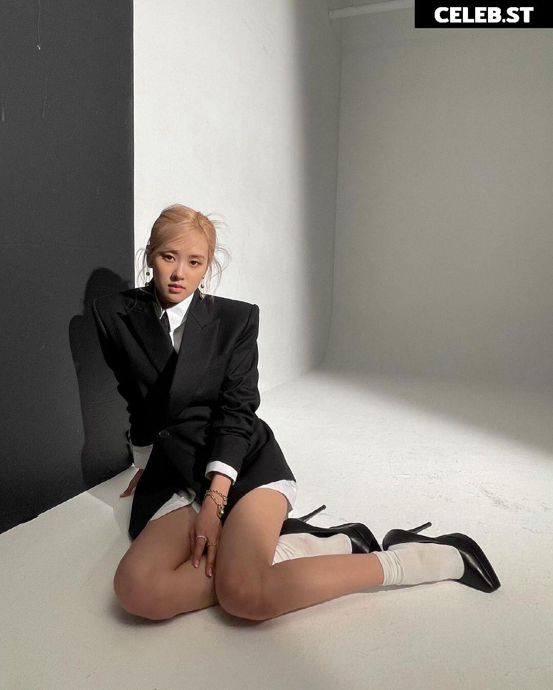 Rosé || Roseanne Park - BLΛƆKPIИK ( BLACKPINK ) Image 12576382