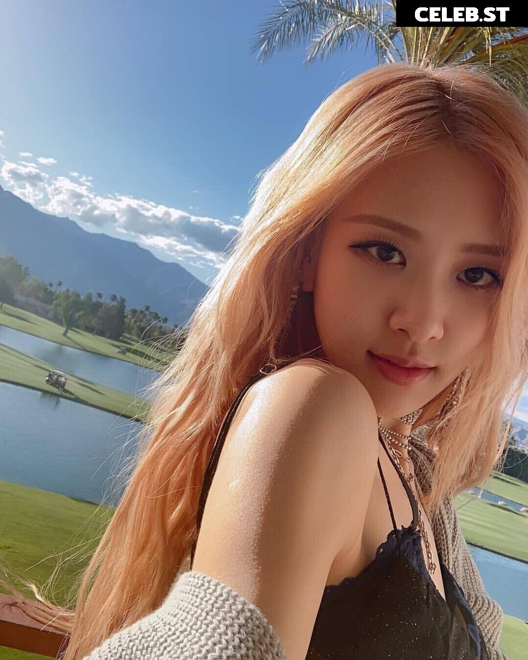 Rosé || Roseanne Park - BLΛƆKPIИK ( BLACKPINK ) Image 12576364