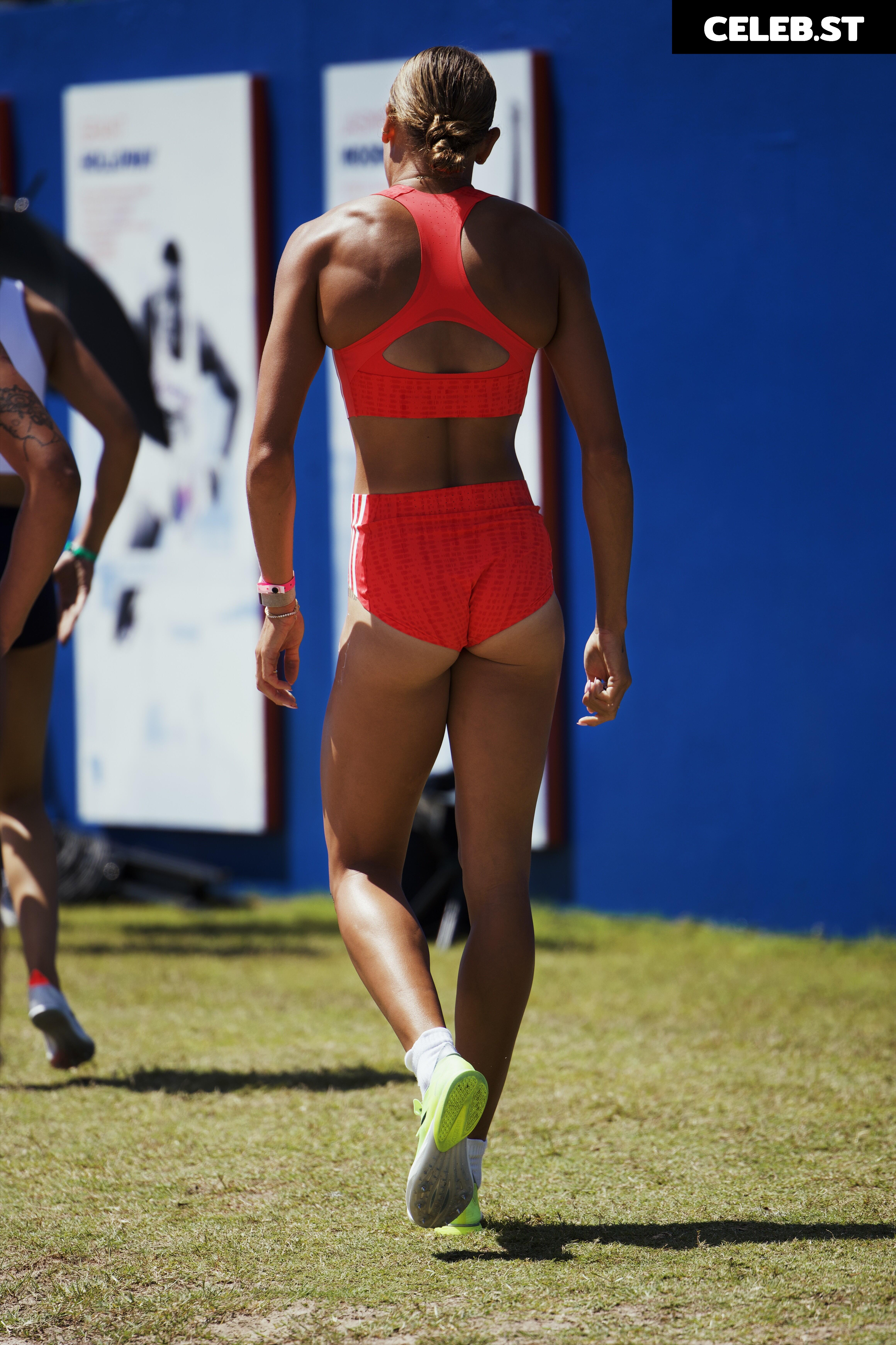Anna Hall Image 12579099
