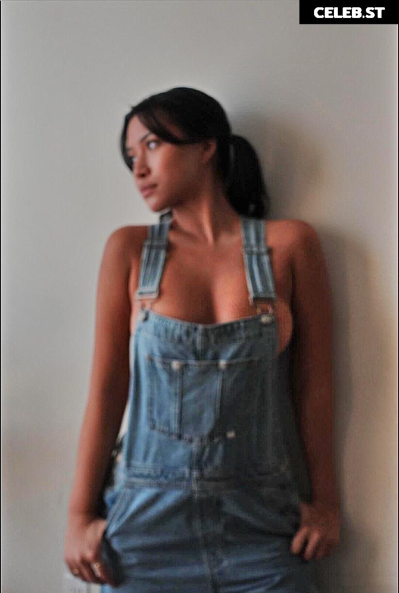 Julia Kelly Image 12548841